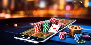 Pengguna menikmati berbagai game dan taruhan sportsbook dengan antarmuka modern